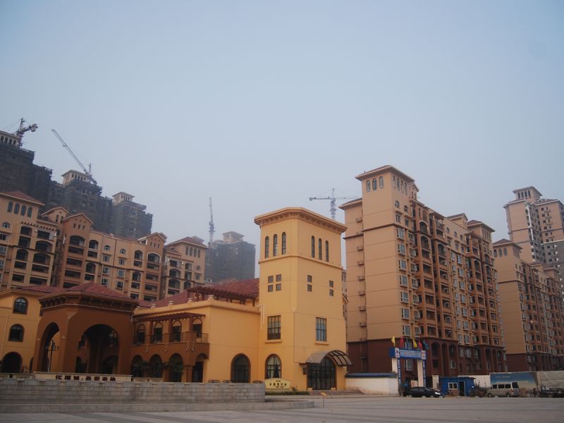 華強城一期二標段工程（2010年省文明工地、省“結構中州杯”工程）