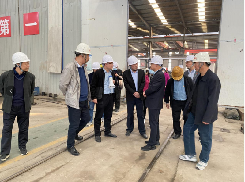 安陽市政協(xié)副主席侯津琪一行蒞臨集團鋼結構公司調(diào)研